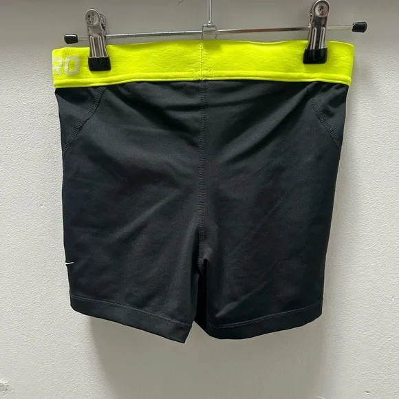Nike Pro Shorts - Picture 2 of 5